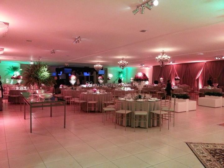 Buffets para Casamento em Arapongas: Gastronomia e Estrutura Completa