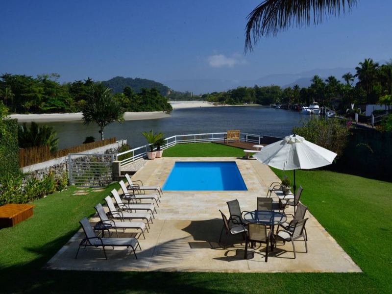 Casamento Pé na Areia: Dicas e Locais em Juquehy e Arredores