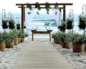 Casamento Pé na Areia: Dicas e Locais em Juquehy e Arredores