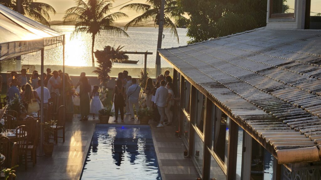 Guia Completo: Casamento dos Sonhos em Cabo Frio – Escolha o Local Perfeito; Casamento em Cabo Frio: Os Melhores Espaços com Vista para o Canal e Lagoa; Casas de Festas e Salões em Cabo Frio: Opções para Todos os Estilos de Casamento; Hotéis e Pousadas para Casamento em Cabo Frio: Conforto e Cenários Deslumbrantes; Como Planejar seu Casamento em Cabo Frio: Dicas de Locais e Fornecedores