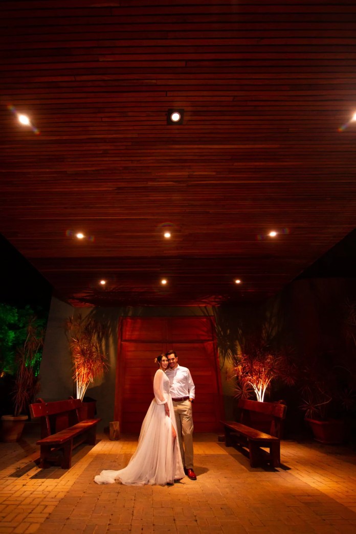 5 ideias de títulos:
1. Guia Completo: Os 10 Melhores Espaços para Casar em Itu
2. Casamento dos Sonhos: Descubra as Fazendas Históricas de Itu
3. Mini Wedding em Itu: Charme e Aconchego para sua Celebração Íntima
4. Villa Della Luce Eventos: O Cenário Perfeito para seu Grande Dia
5. Buffet em Itu: Opções Deliciosas para Casamentos Inesquecíveis