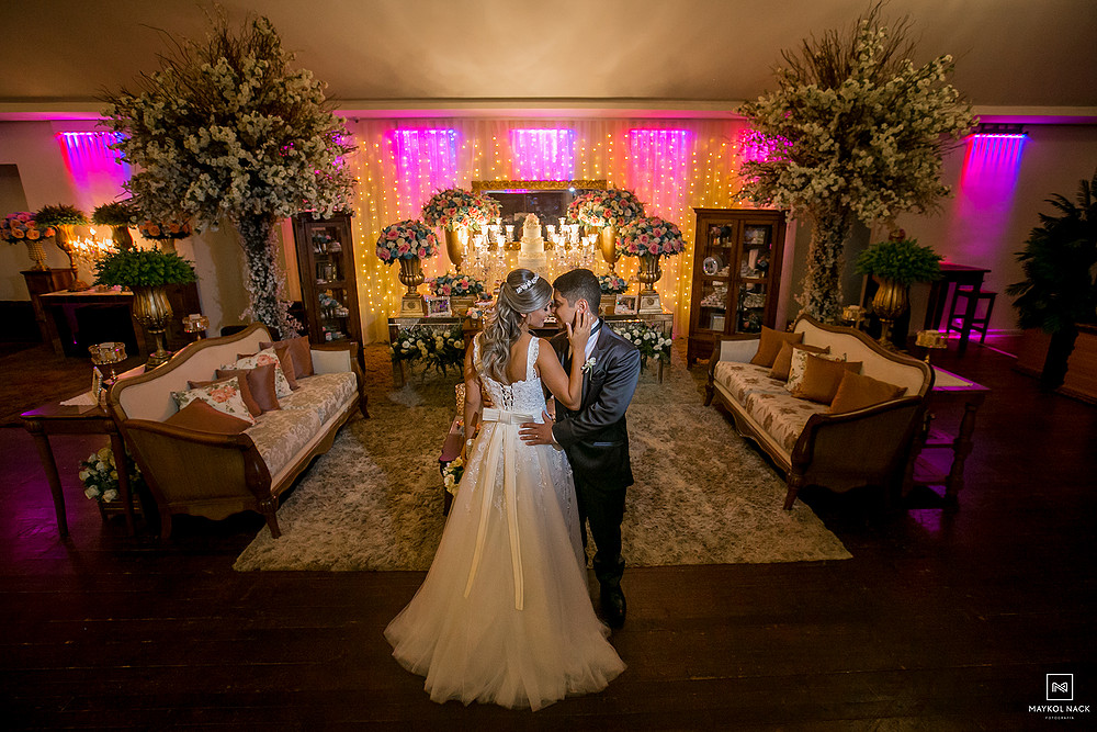 5 ideias de títulos:
1. Os 10 Melhores Espaços para Casamento em Tubarão (SC) em 2024
2. Casamento Rústico em Tubarão: Sítios e Chácaras Incríveis
3. Espaços com Hospedagem para Casamentos em Tubarão: Conforto para Todos
4. Mini Wedding em Tubarão: Espaços Íntimos e Charmosos
5. Guia Completo: Como Escolher o Espaço Ideal para seu Casamento em Tubarão