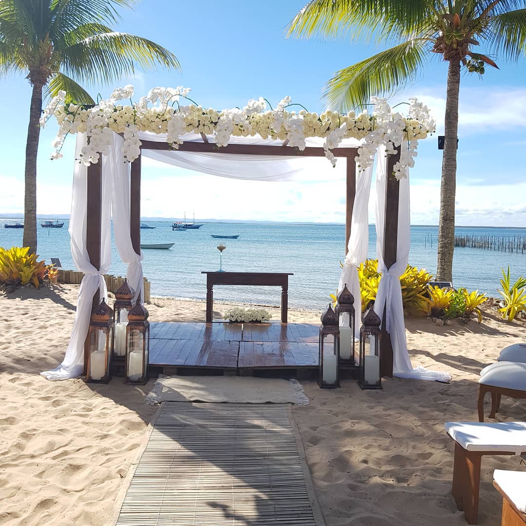 5 ideias de títulos:
1. Guia Completo: Os Melhores Espaços para Casamento na Praia Brava