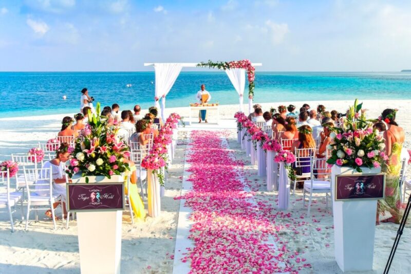 5 ideias de títulos:
1. Guia Completo: Os Melhores Espaços para Casamento na Praia Brava