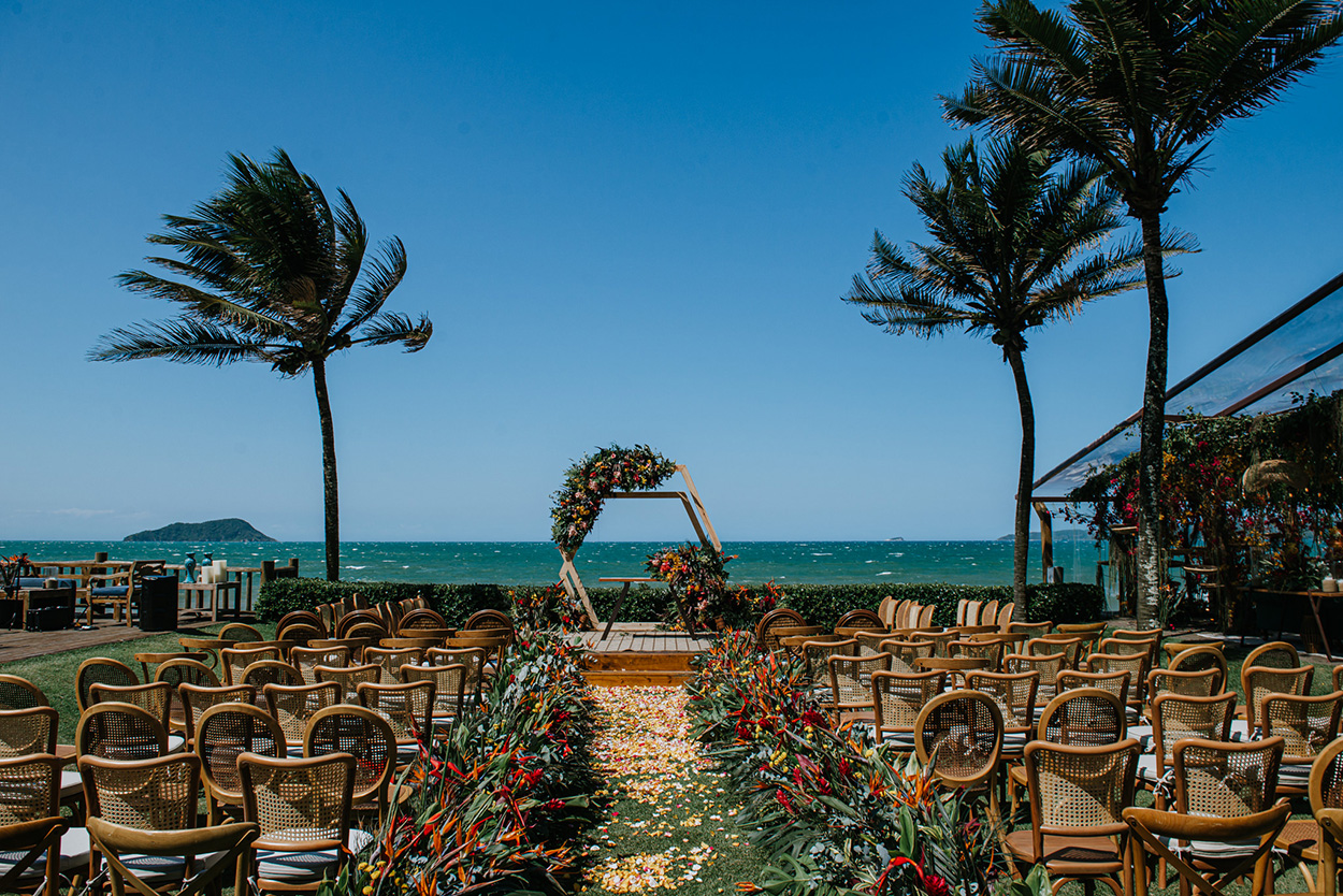 lugares para casar na praia brava