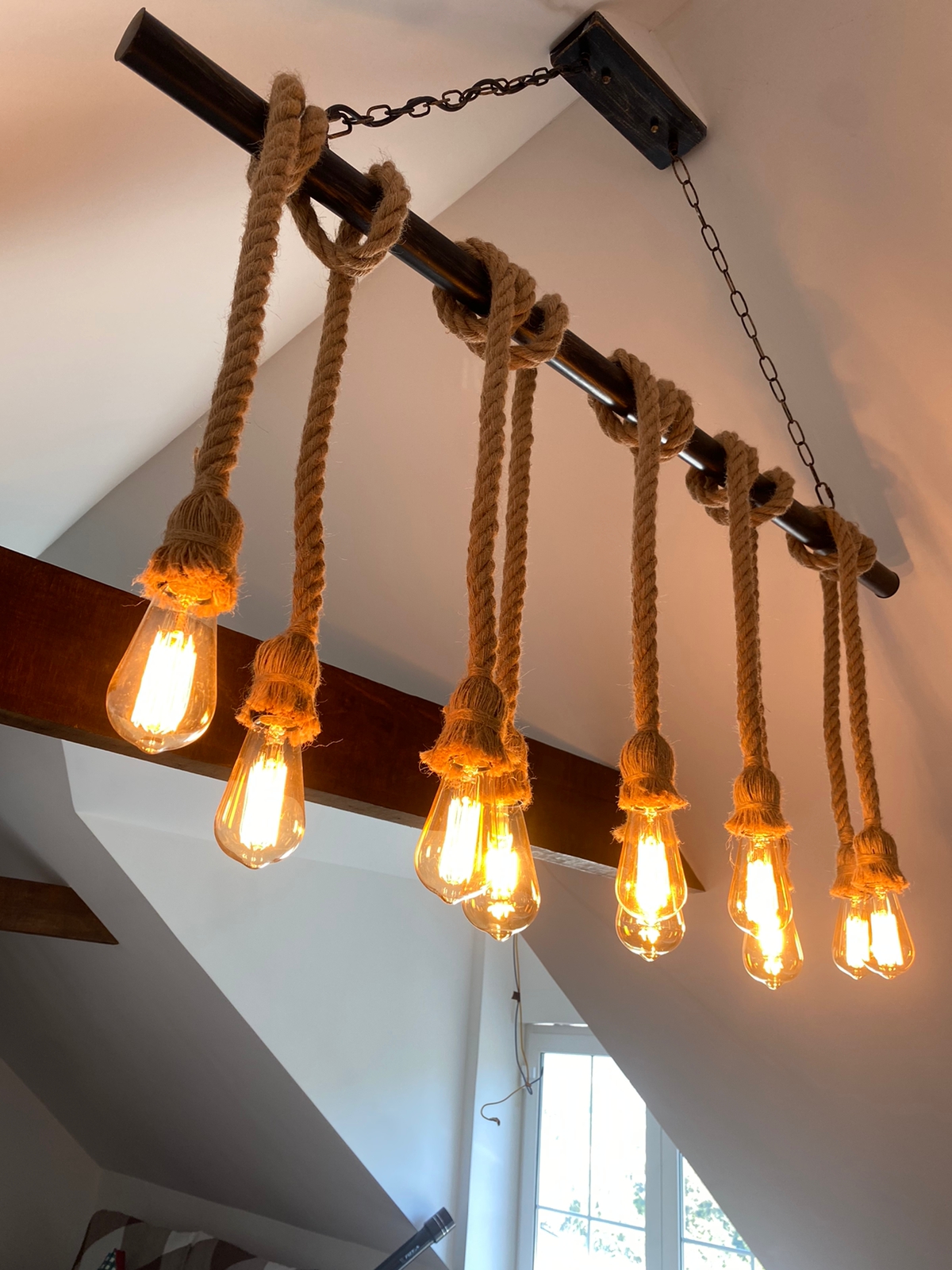 Lustres de canga de boi: O toque autêntico para sua área gourmet