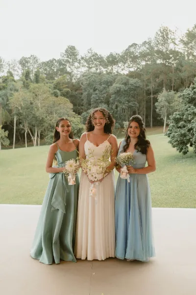 inspiração vestidos de madrinha candy colors para casamento