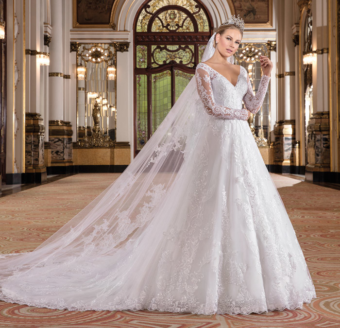 Mantilha com Bordados Religiosos: Tradição e Significado