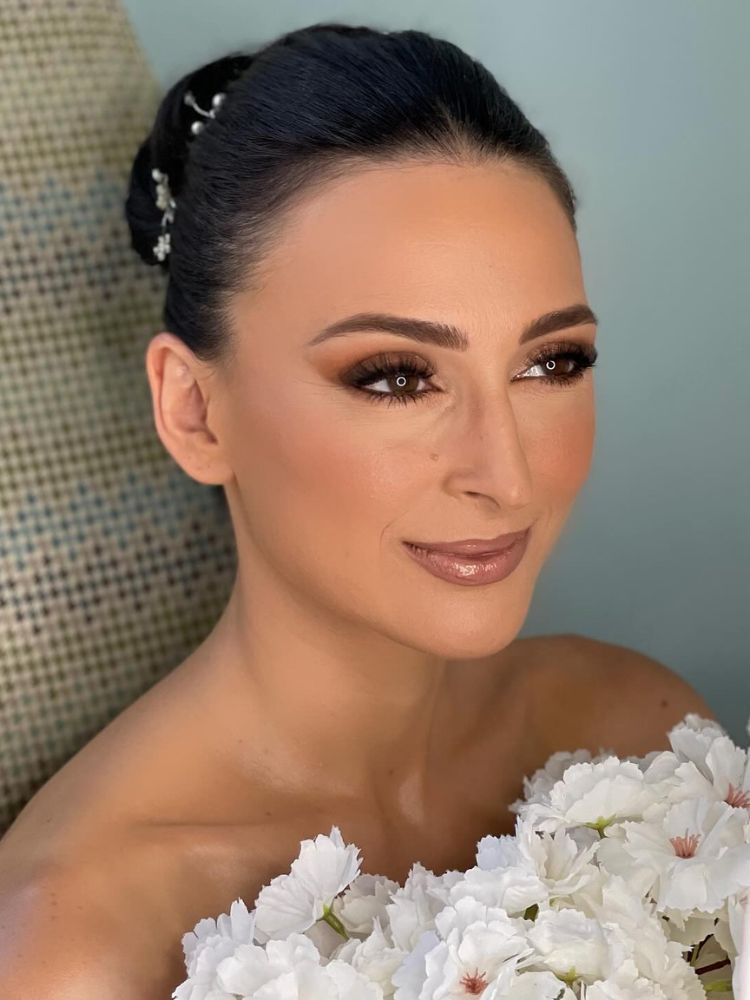 maquiagem convidada casamento com vestido azul marinho