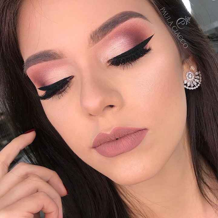 Como Escolher a Maquiagem Perfeita para Madrinha de Casamento Diurno