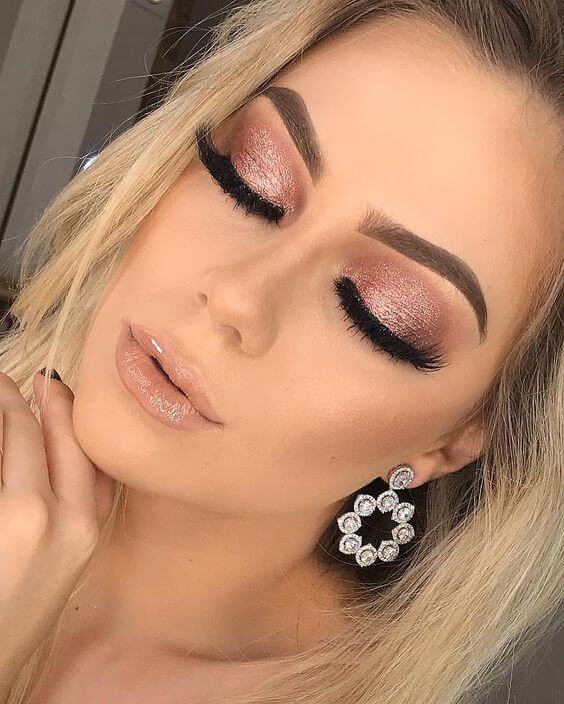 Combinando Maquiagem com a Cor do Vestido: Azul