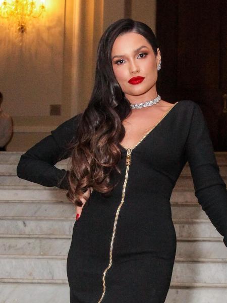 quanto custa maquiagem para vestido clássico