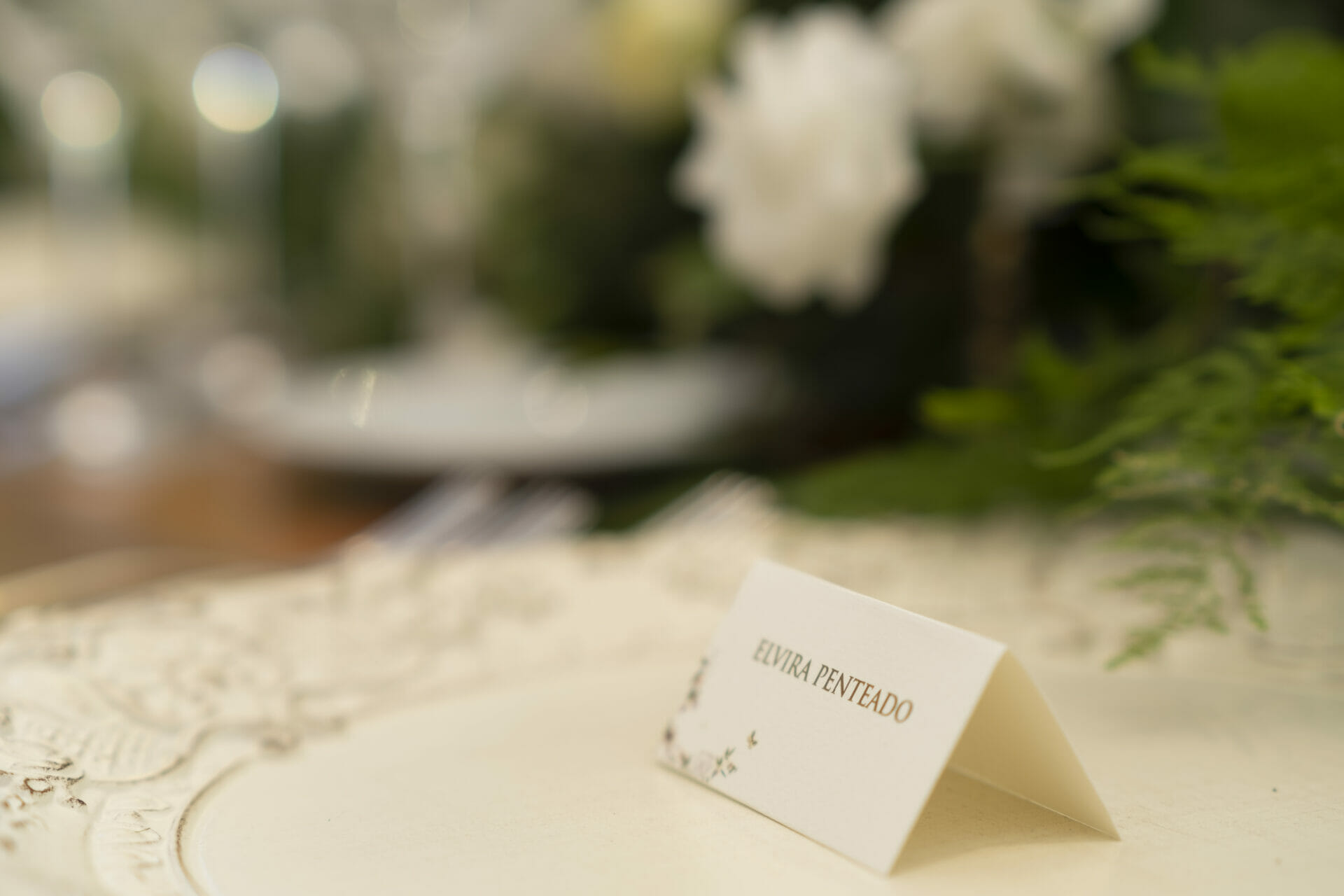 Guia Completo: Como Fazer Place Cards DIY para Qualquer Evento