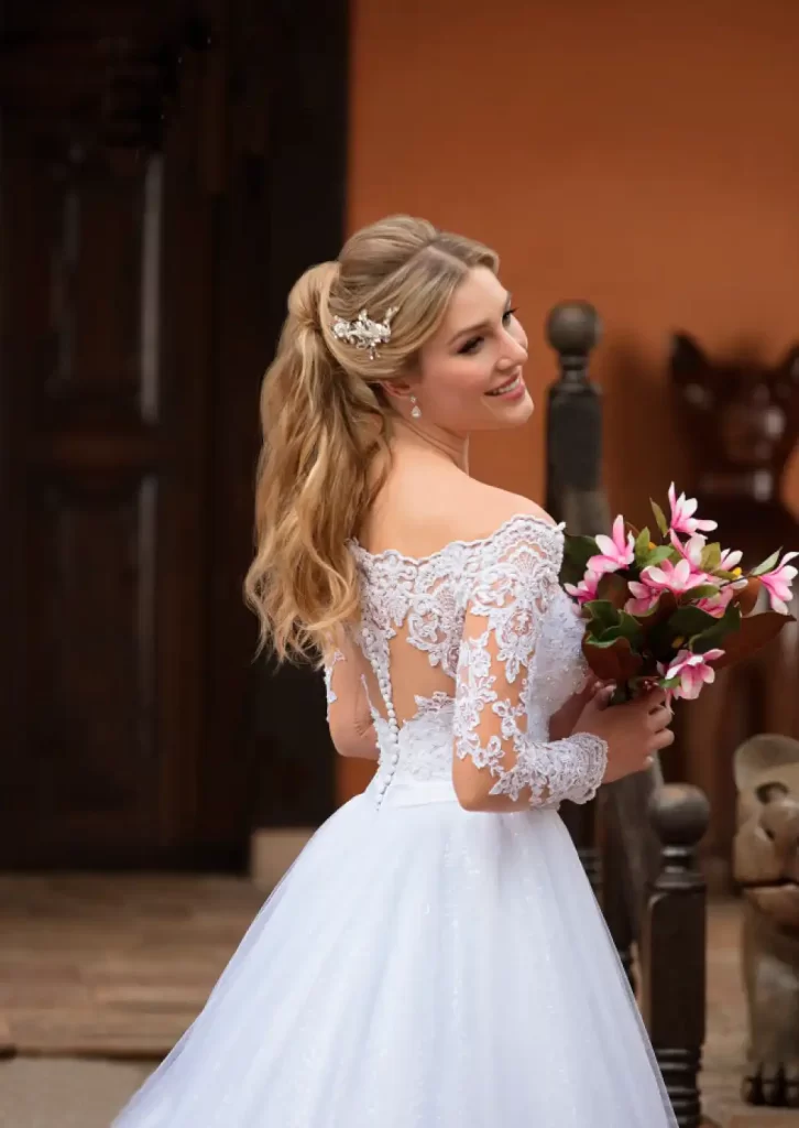 Aluguel ou compra? Descubra a melhor opção de vestido de noiva na Rua das Noivas