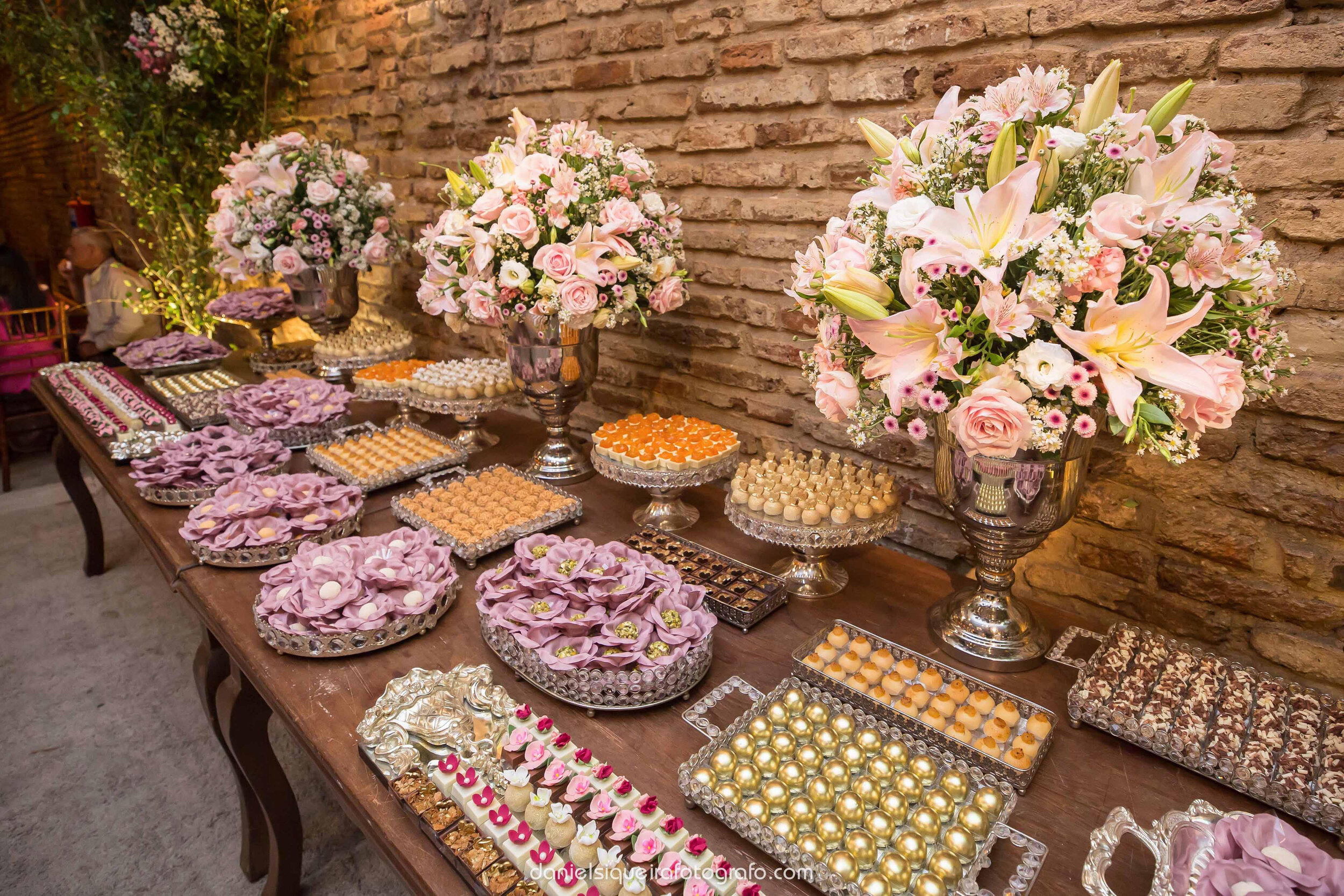 mesa de doces tradicional vs moderna