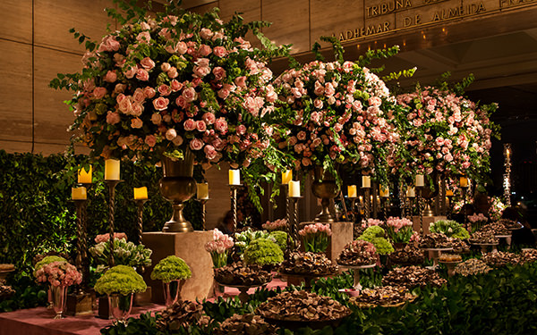 Tendências de Mesa de Doces 2026: Minimalismo, Estilo Orgânico e Confeitaria Afetiva