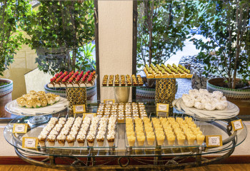 Temas de Festa Infantil em Alta para 2026: Arco-Íris Boho, Safari Chic e Jardim Encantado