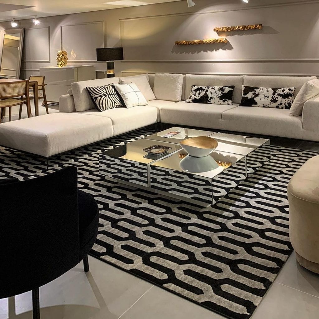 erros comuns ao escolher mesa espelhada para sala de jantar