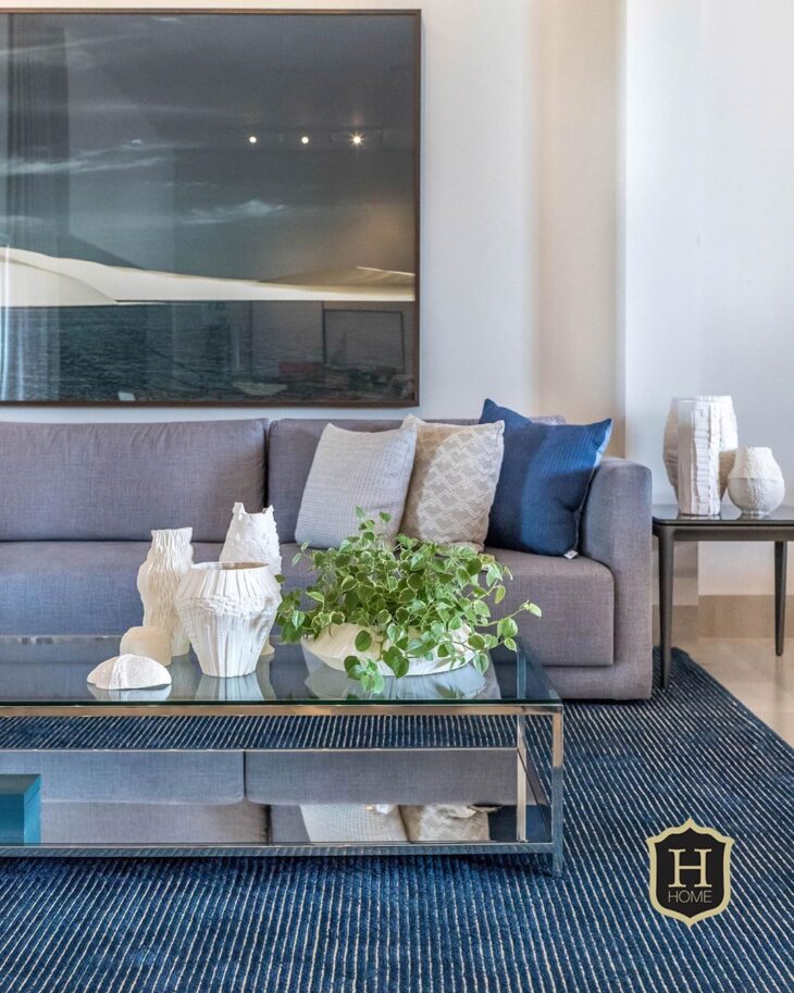 mesa espelhada com gavetas para quarto