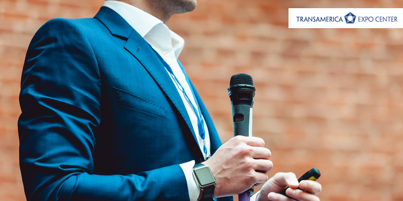 Mestre de Cerimônias vs. Cerimonialista: Entenda as Diferenças Cruciais