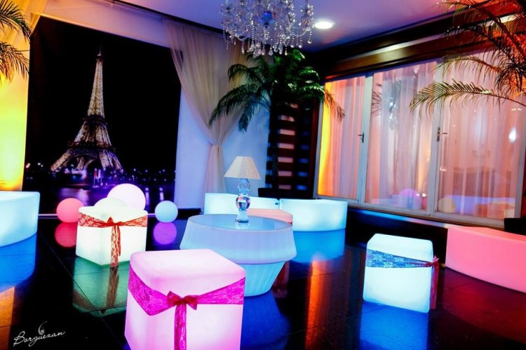 mobiliário moderno casamento