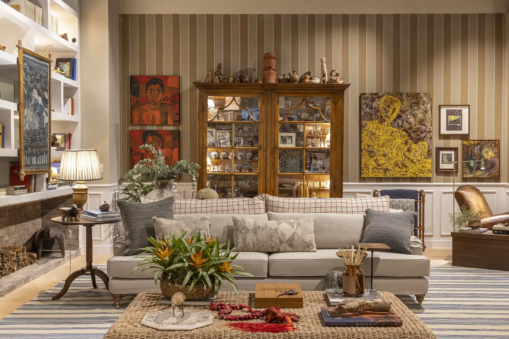 Peças Icônicas e Onde Comprar
2. A Elegância Atemporal dos Móveis Clássicos: Descubra os Segredos do Design
3. Móveis Clássicos vs. Design Moderno: Qual Escolher para Sua Casa?
4. Como Incorporar Móveis Clássicos em Ambientes Contemporâneos
5. Os Materiais Nobres e Acabamentos que Definem os Móveis Clássicos