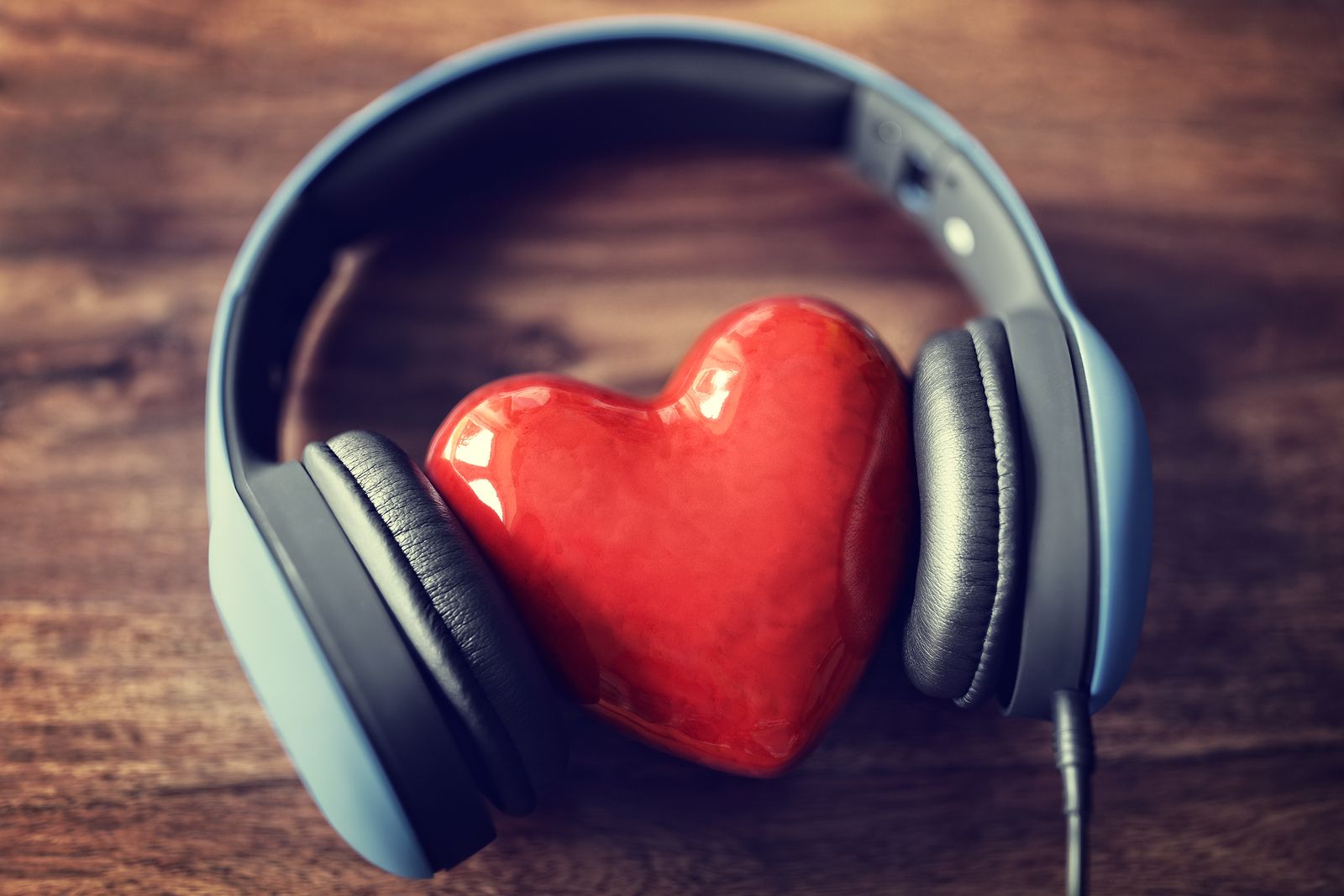 Como Montar a Playlist Perfeita de Amor à Distância