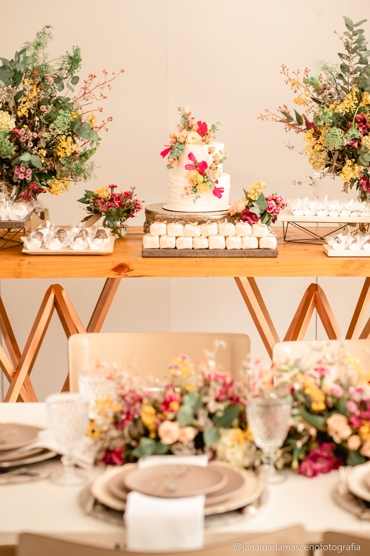 decoração noivado simples e elegante