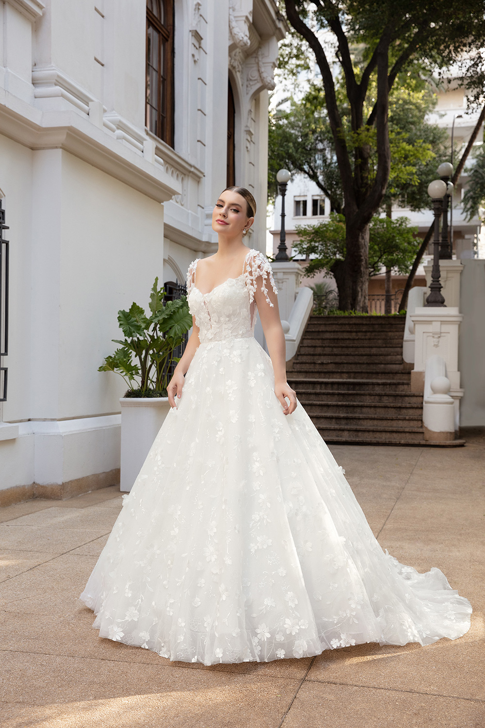 Aluguel ou Compra? O Dilema do Vestido de Noiva em São Paulo