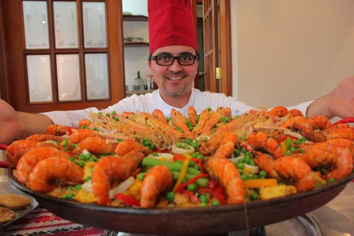 Os melhores fornecedores de paella gigante para eventos no Brasil