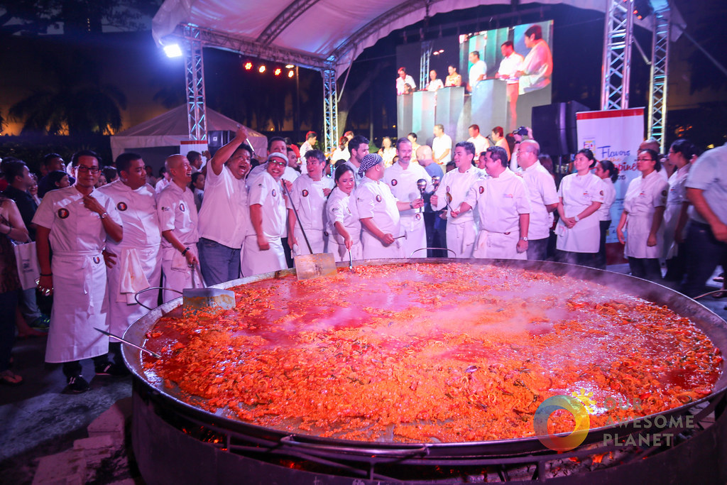 Quanto custa um buffet de paella para 100 convidados?