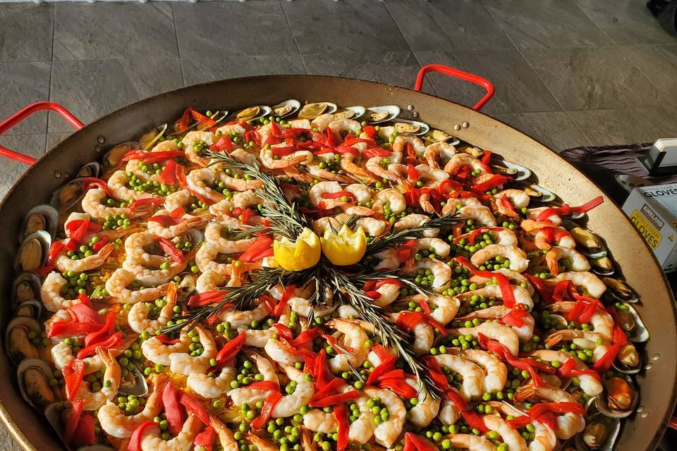 Os melhores fornecedores de paella gigante para eventos no Brasil
