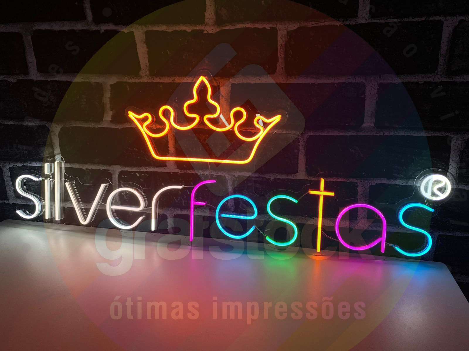 painel de led com monograma para eventos corporativos