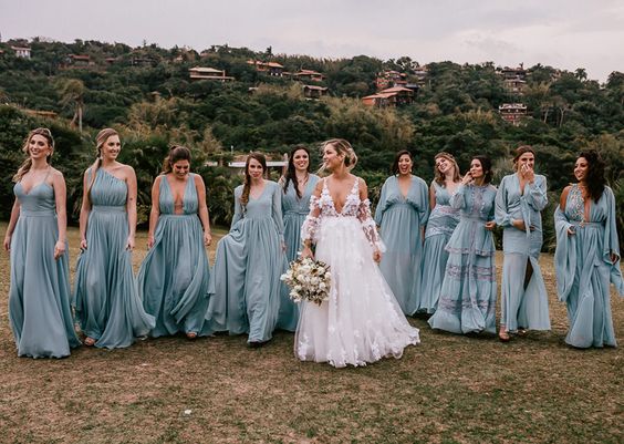 quanto custa vestidos de madrinha com paleta de cores definida