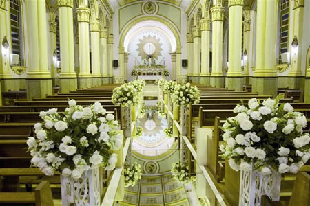 Locação de passarela espelhada