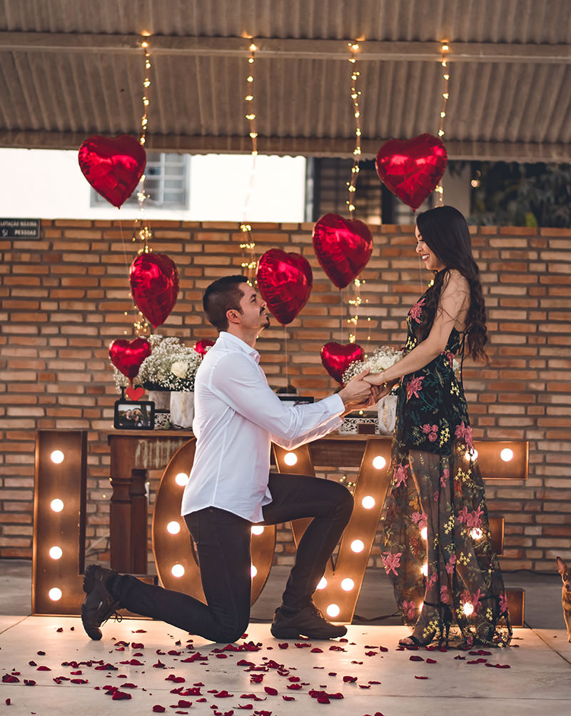 pedido de casamento em casa simples e emocionante