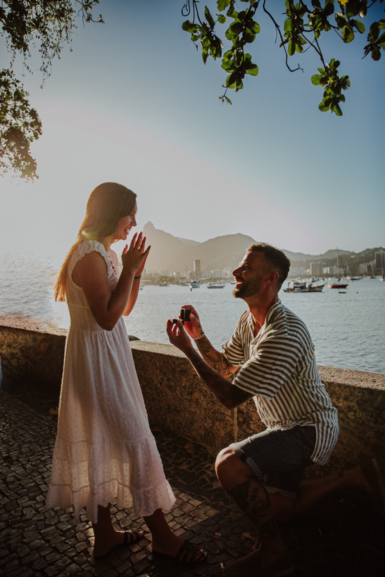 Guia Completo: Como Escolher o Anel de Noivado Perfeito para o Pedido