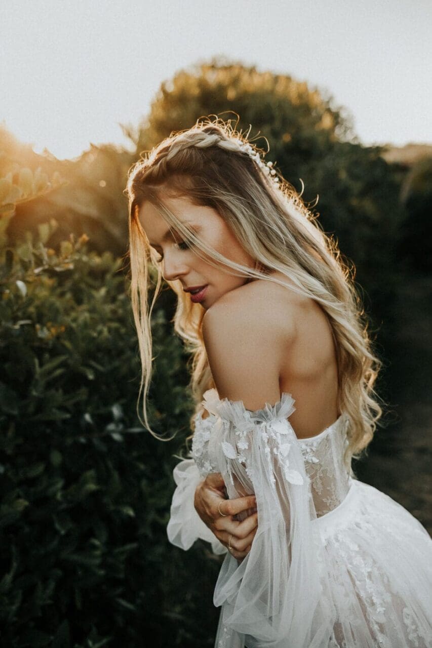 Acessórios Perfeitos para Penteados de Noiva com Cabelo Solto