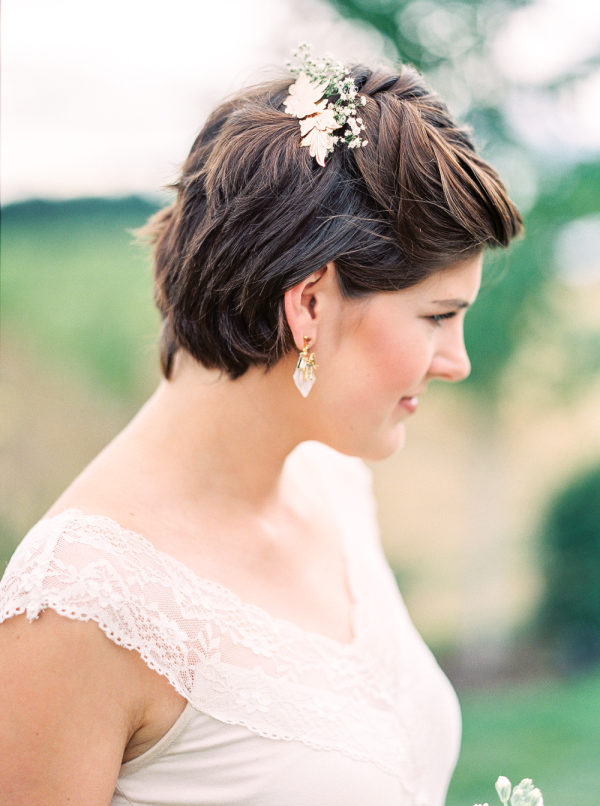 penteado noiva cabelo curto com véu