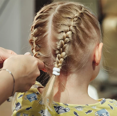 penteado infantil com trança embutida passo a passo