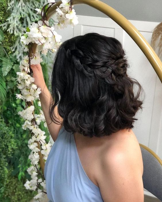 penteado madrinha de casamento cabelo curto
