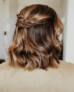penteado para cabelo curto e ondulado