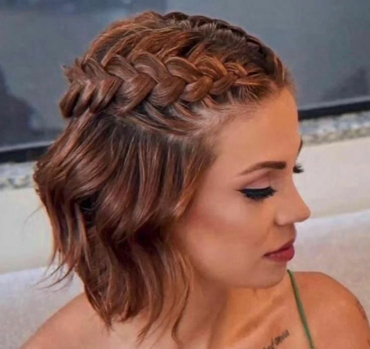 Efeito Wet: O Penteado Minimalista e Moderno para Noivas de Cabelo Curto