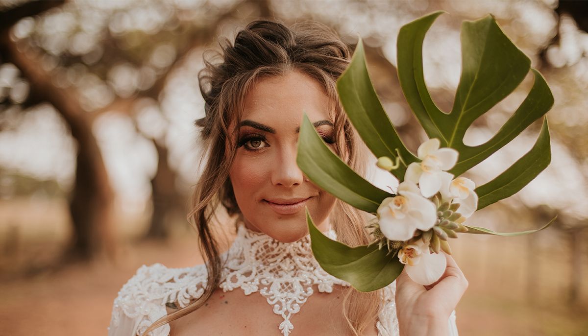 penteado semi preso vs coque baixo casamento campo