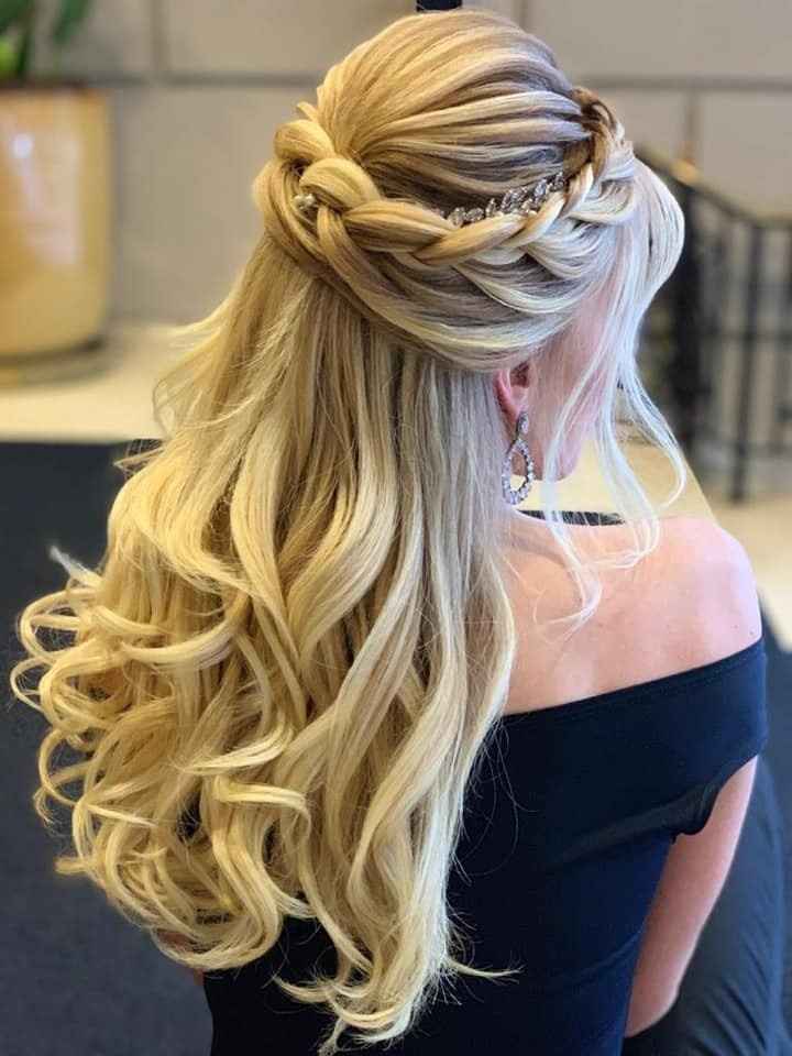 penteado semi preso vs coque baixo casamento campo