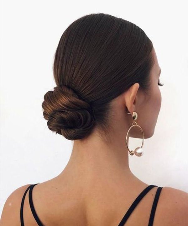 penteado para madrinha coque