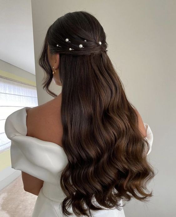 penteado noiva cabelo solto cacheado