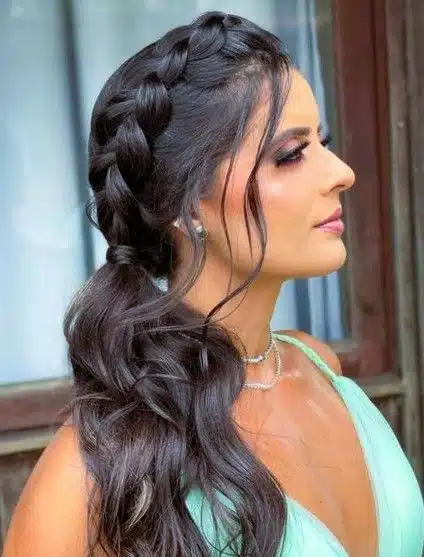 penteado para vestido gola alta cabelo solto