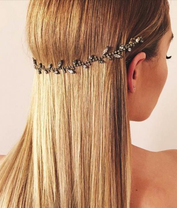 penteado simples para madrinha de casamento