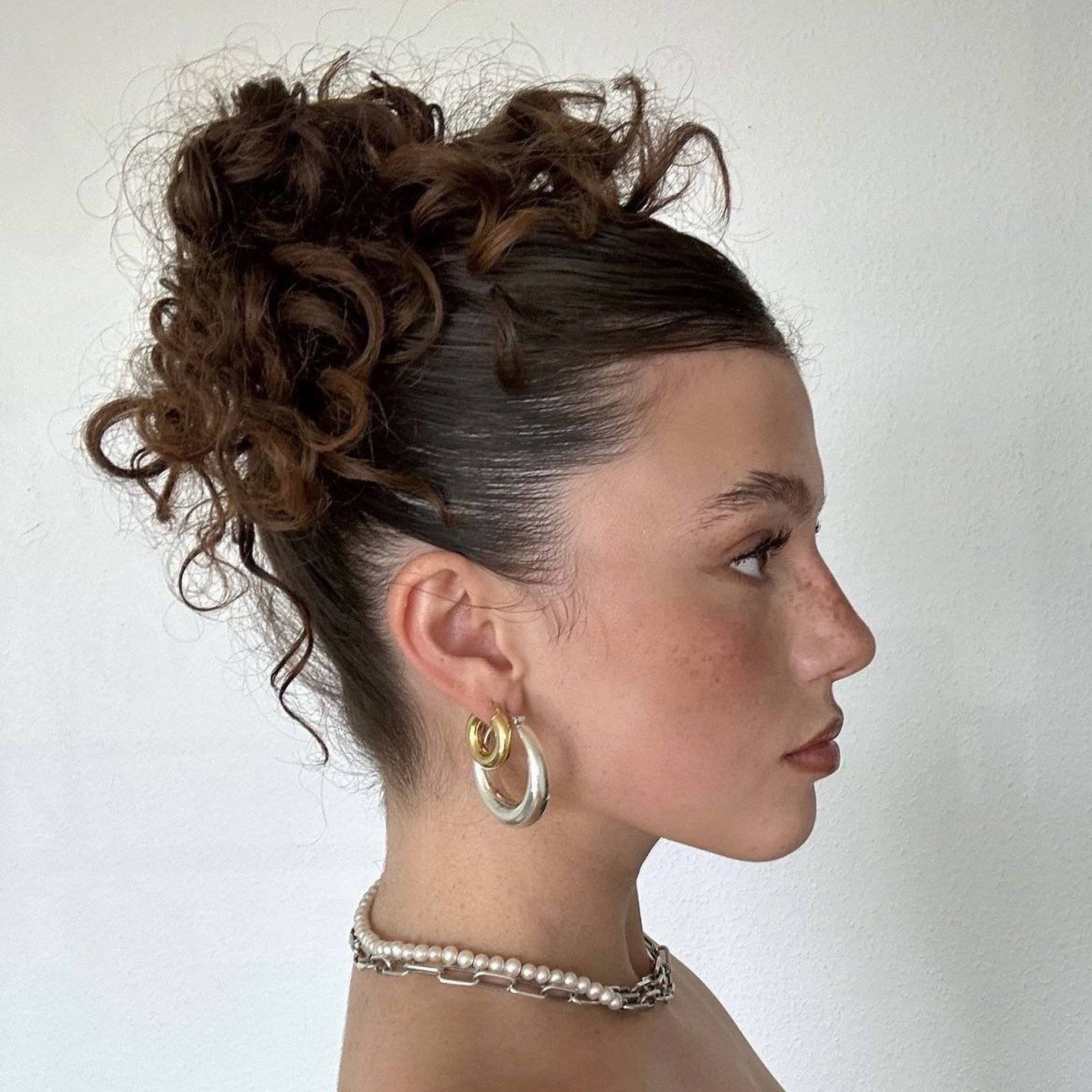 penteados para festas cabelo curto ondulado